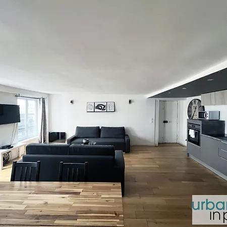 Urban Flat 89 - Beautiful 3bdr In
