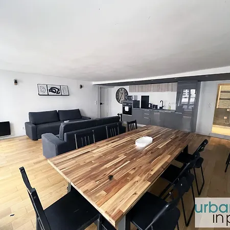 Urban Flat 89 - Beautiful 3bdr In Apartment